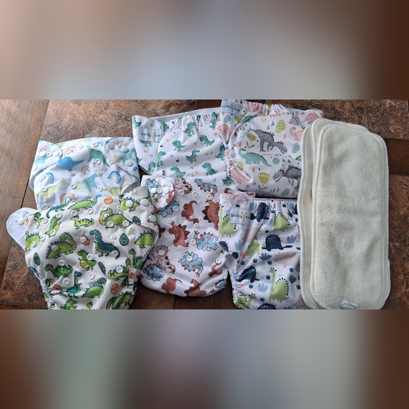 babygoal Other - Babygoal 6 Pc. Reusable Dinosaur Print Cloth Diapers. 6 Diapers 10 Pads NWT!!